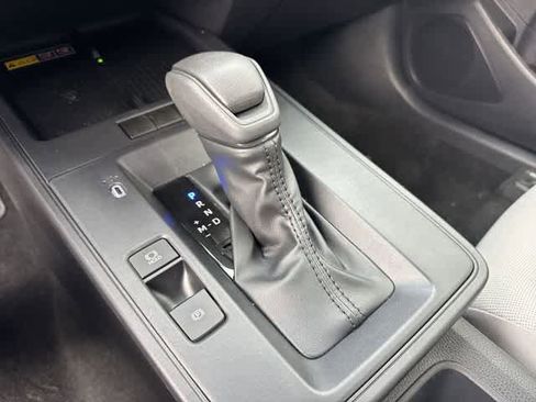 Used 2026 Toyota Corolla Cross LE w/ Moonroof Package image 24