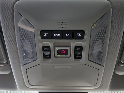 Used 2023 Toyota RAV4 XLE image 19