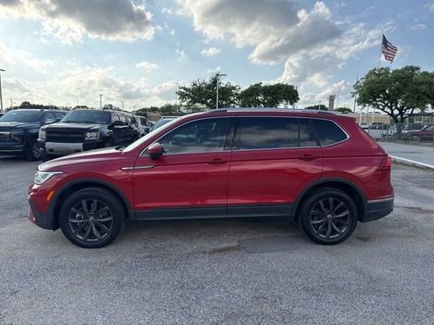 Used 2022 Volkswagen Tiguan SE image 5