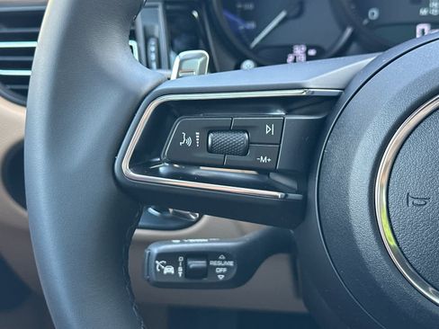 New 2026 Porsche Macan image 27