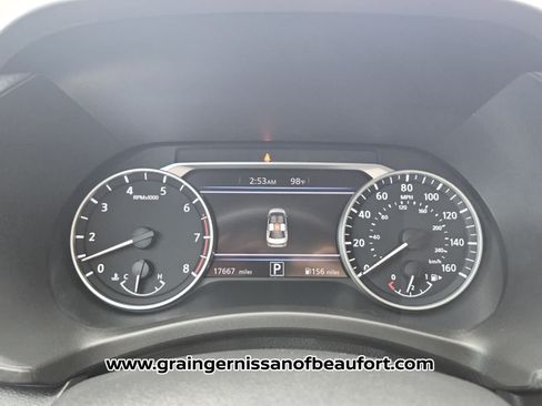 Used 2025 Nissan Sentra SV FWD image 14