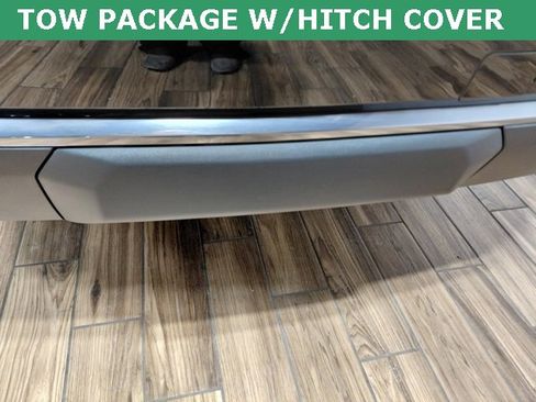 Used 2025 GMC Yukon AT4 w/ LPO, Floor Liner Package image 17