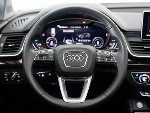 Used 2020 Audi Q5 e Premium Plus image 11