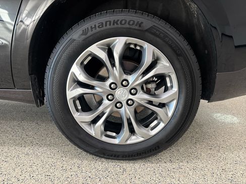 Used 2018 Buick Enclave Avenir w/ Avenir Technology Package image 9
