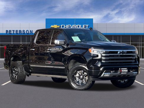 Used 2024 Chevrolet Silverado 1500 High Country image 2