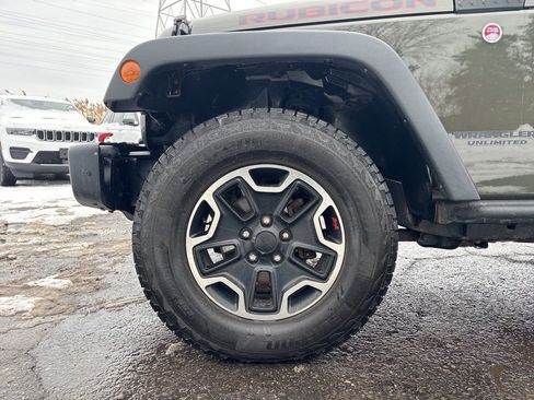 Used 2016 Jeep Wrangler Unlimited Rubicon image 29