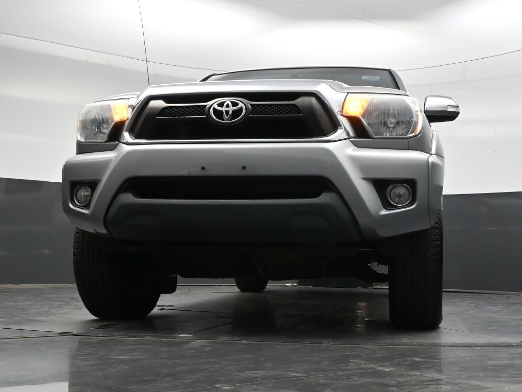 Used 2015 Toyota Tacoma 4x4 Double Cab w/ Limited Package image 32