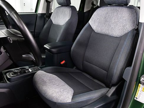 Used 2025 Ford Maverick XLT w/ XLT Luxury Package image 28