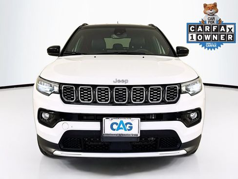 Used 2025 Jeep Compass Limited AWD/4WD image 2
