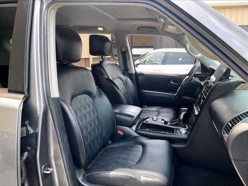 Used 2023 Nissan Armada Platinum w/ Captain's Chairs Package AWD/4WD image 11