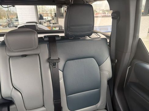 Used 2023 Ford Bronco Outer Banks image 16