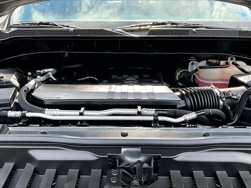 Used 2021 Chevrolet Silverado 1500 Custom AWD/4WD image 10