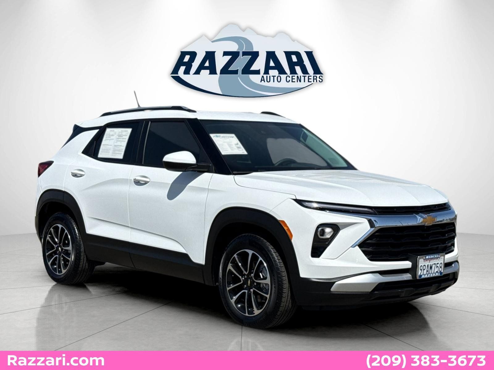 Used 2024 Chevrolet TrailBlazer LT w/ Driver Confidence Package FWD image 1