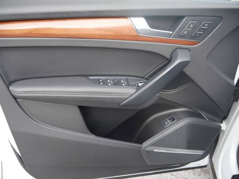 Certified 2022 Audi Q5 2.0T Premium Plus w/ Premium Plus Package image 16