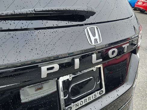 New 2026 Honda Pilot Touring image 19