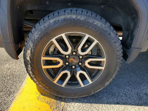 Used 2021 GMC Sierra 1500 AT4 AWD/4WD image 4