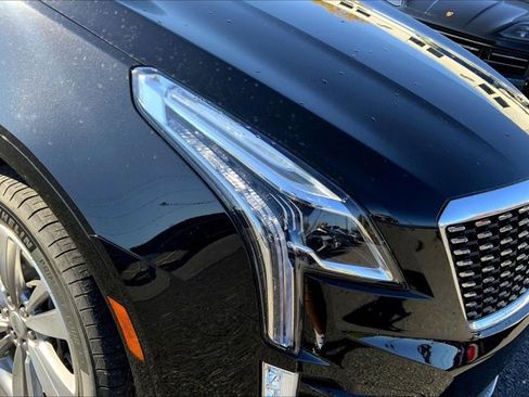 Used 2025 Cadillac XT5 Premium Luxury image 28