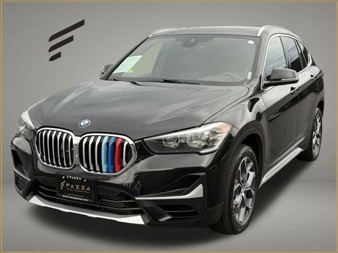 Used 2022 BMW X1 xDrive28i AWD/4WD image 1
