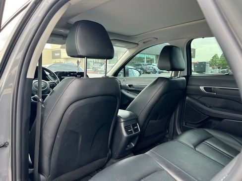 Used 2023 Hyundai Sonata Limited FWD image 9