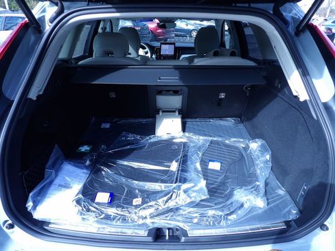 New 2026 Volvo XC60 B5 Ultra w/ Protection Package Premier image 27