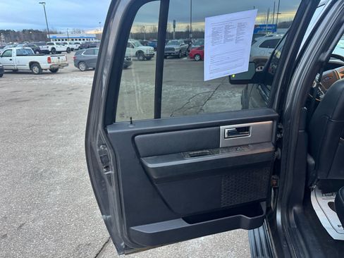 Used 2017 Ford Expedition EL Limited image 14