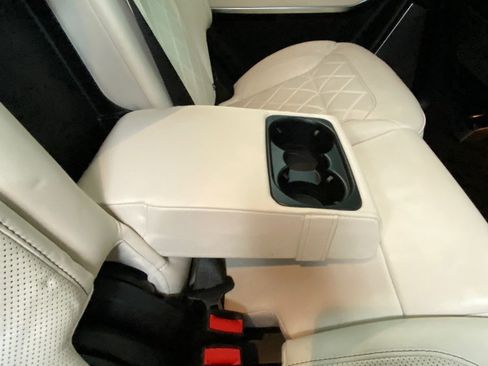 Used 2018 Mercedes-Benz GLS 550 4MATIC image 41