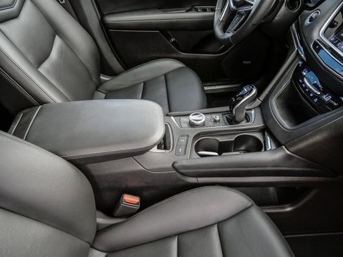 Used 2022 Cadillac XT5 Premium Luxury FWD image 17