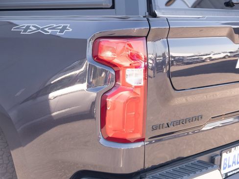 Used 2024 Chevrolet Silverado 1500 LTZ w/ LTZ Premium Package AWD/4WD image 27