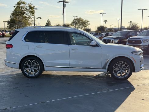 Used 2020 BMW X7 xDrive40i w/ Premium Package image 11