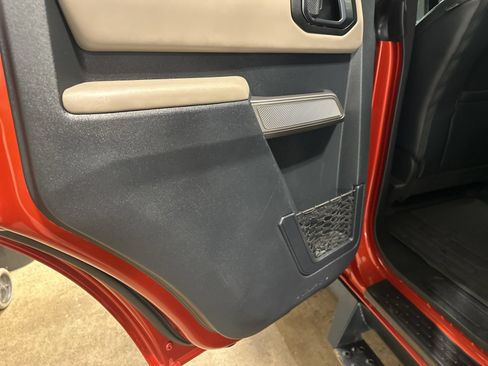 Used 2023 Ford Bronco Wildtrak AWD/4WD image 28