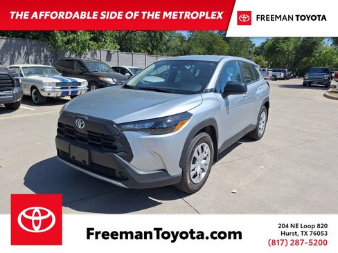 Used 2026 Toyota Corolla Cross L FWD image 1