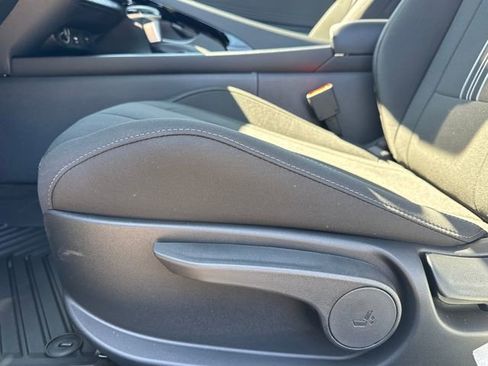 New 2026 Hyundai Elantra SEL Sport Premium FWD image 11