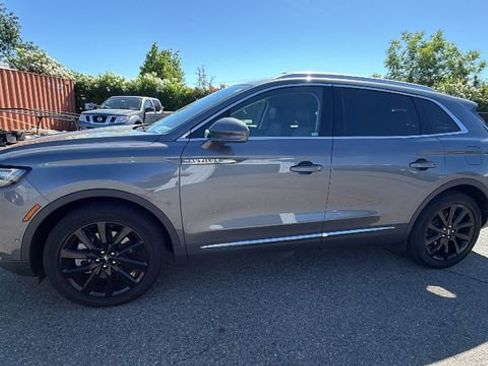 Used 2023 Lincoln Nautilus Reserve w/ Equipment Group 201A AWD/4WD image 7