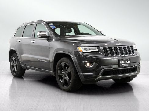 Used 2015 Jeep Grand Cherokee Overland w/ Advanced Technology Group AWD/4WD image 7