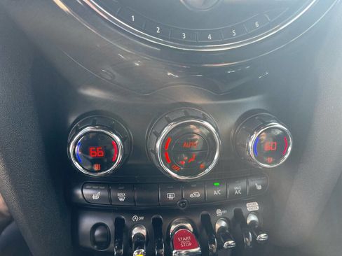 Used 2018 MINI Cooper S image 18