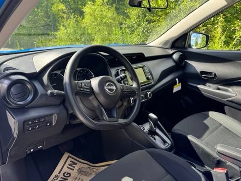 Used 2025 Nissan Kicks Play S FWD image 9