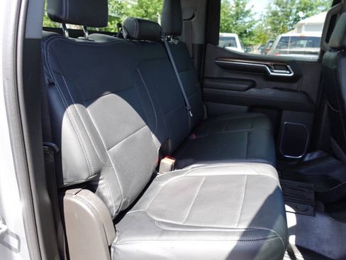 Used 2023 Chevrolet Silverado 1500 LT AWD/4WD image 30