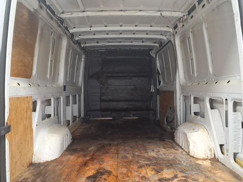 Used 2016 Mercedes-Benz Sprinter 2500 image 19
