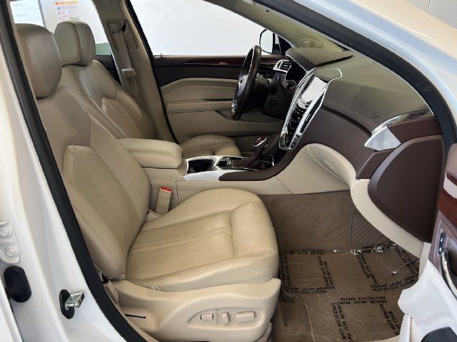 Used 2015 Cadillac SRX Luxury w/ Driver Awareness Package FWD image 38
