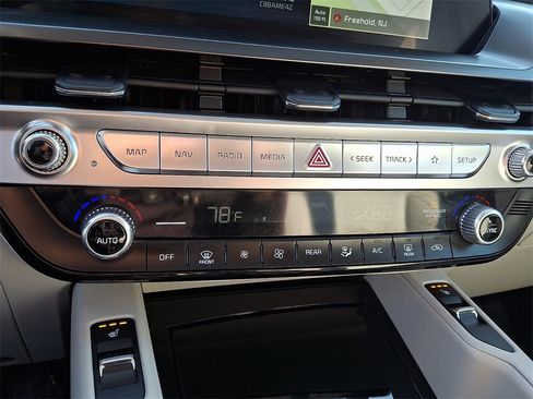 Certified 2024 Kia Telluride S w/ S Sunroof Package image 17