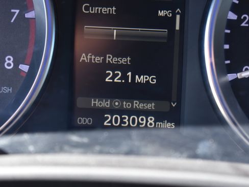 Used 2016 Toyota Highlander XLE image 39