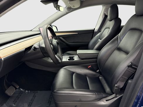 Used 2021 Tesla Model Y Long Range AWD/4WD image 17