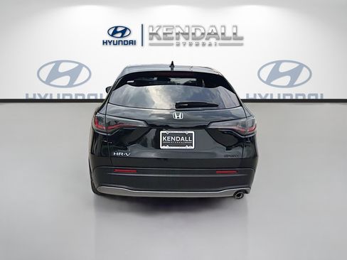 Used 2025 Honda HR-V Sport image 5