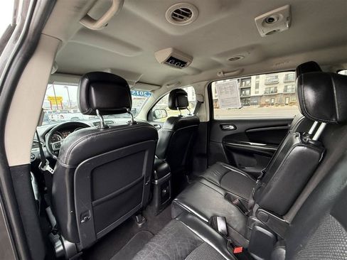 Used 2015 Dodge Journey Crossroad w/ Flexible Seating Group FWD image 19