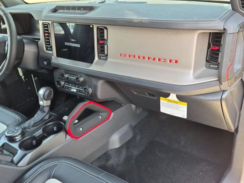 New 2026 Ford Bronco Outer Banks AWD/4WD image 21