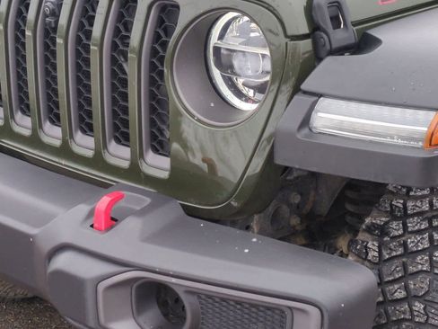 Used 2021 Jeep Gladiator Rubicon image 11