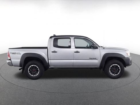 Used 2025 Toyota Tacoma TRD Off-Road AWD/4WD image 8