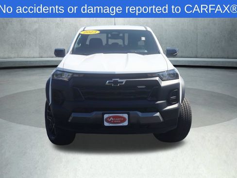 Used 2023 Chevrolet Colorado Trail Boss w/ Technology Package AWD/4WD image 2