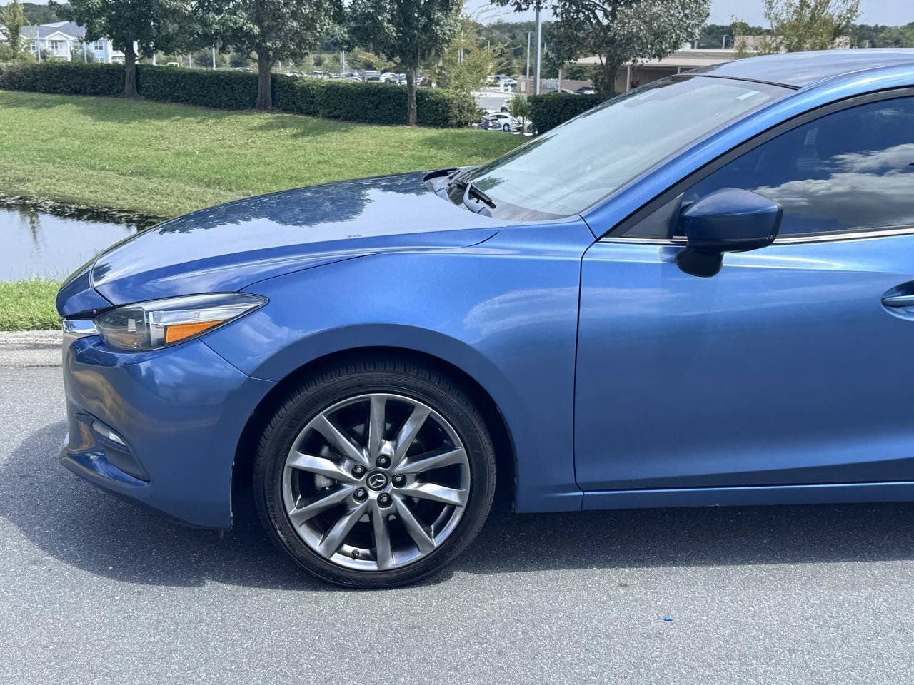 Used 2018 MAZDA MAZDA3 Touring FWD image 6