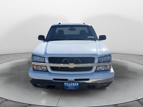 Used 2004 Chevrolet Silverado 1500 LS w/ Light Duty Power Package AWD/4WD image 2
